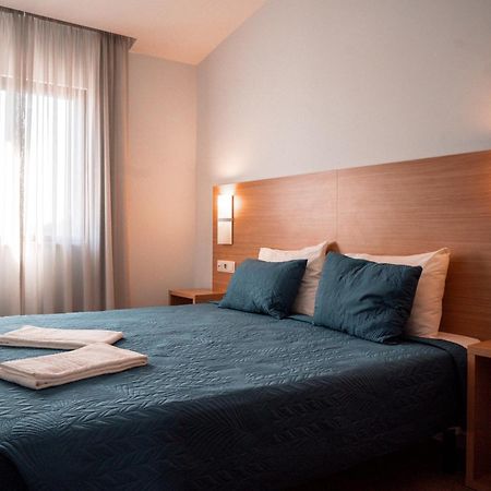 Apartamentos Honorio - Pool And Garden Виламура Экстерьер фото