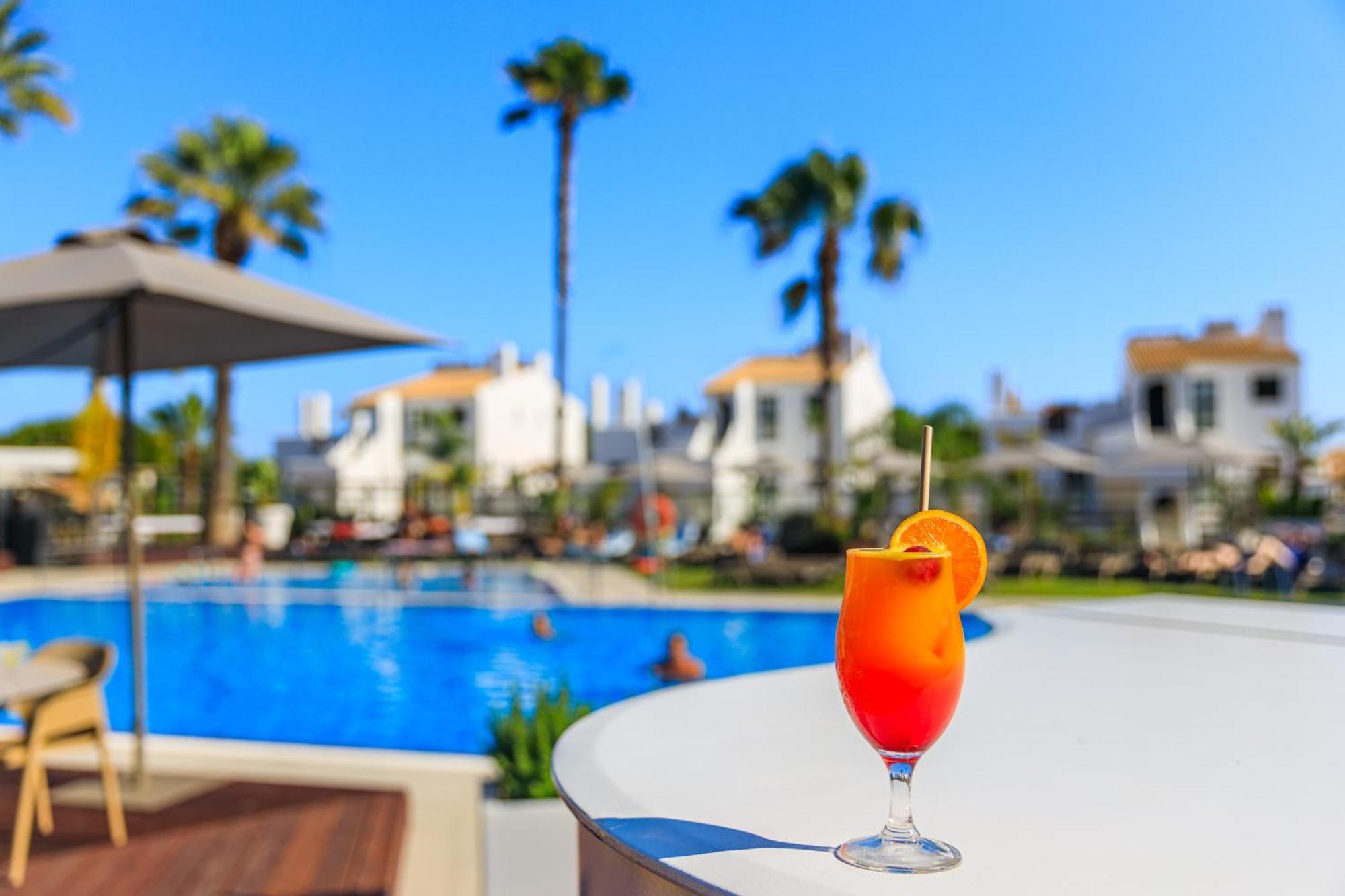 Apartamentos Honorio - Pool And Garden Виламура Экстерьер фото